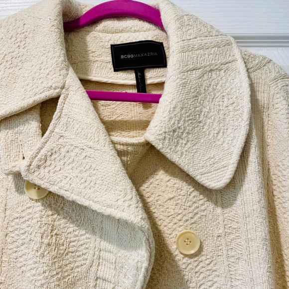 BCBG MaxAzria Beige Cape with Fringe - Picture 4 of 4